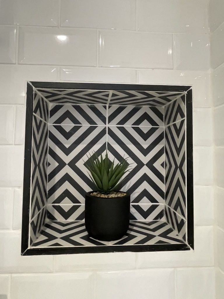 Décoration d'intérieur salle de bain Saint-Orens niche