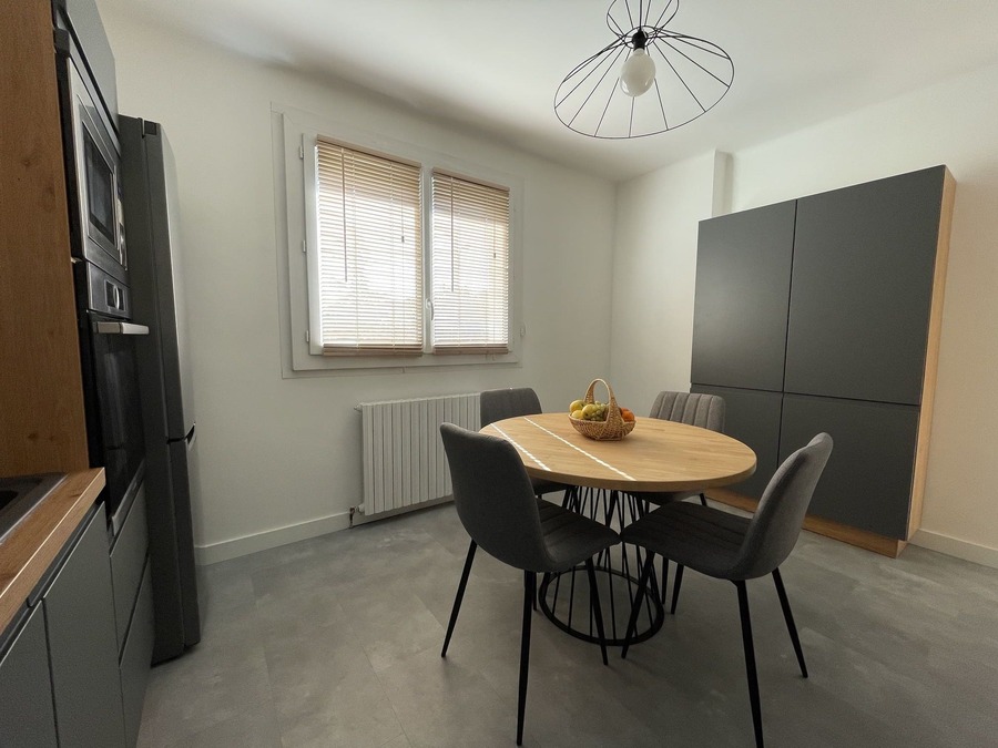 Déco d'intérieur Pechabou table de cuisine