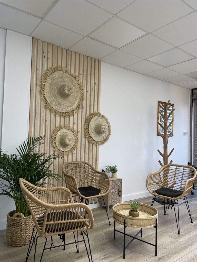 Déco d'intérieur Lespinasse salle attente salon de coiffure